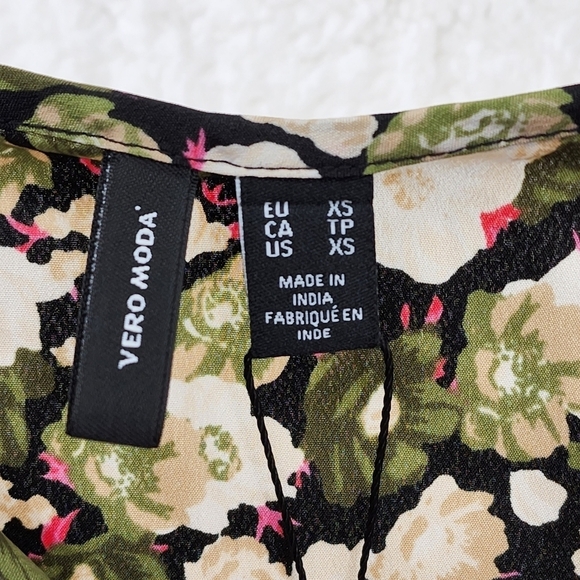 Vero Moda Women's Spaghetti Strap Floral Mini Dress - XS - Picture 3 of 6